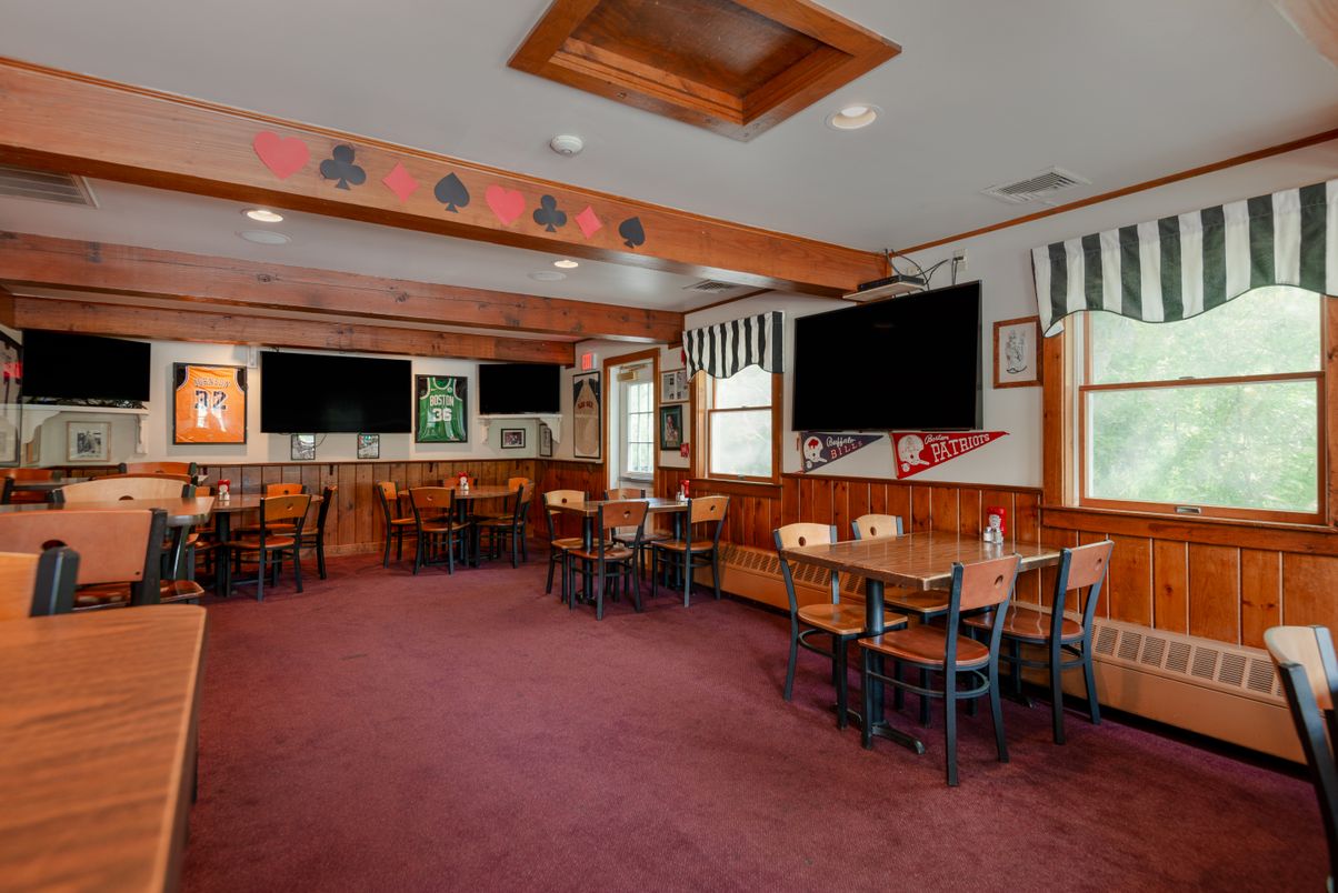 Dining room, Interior, Recessed Lighting