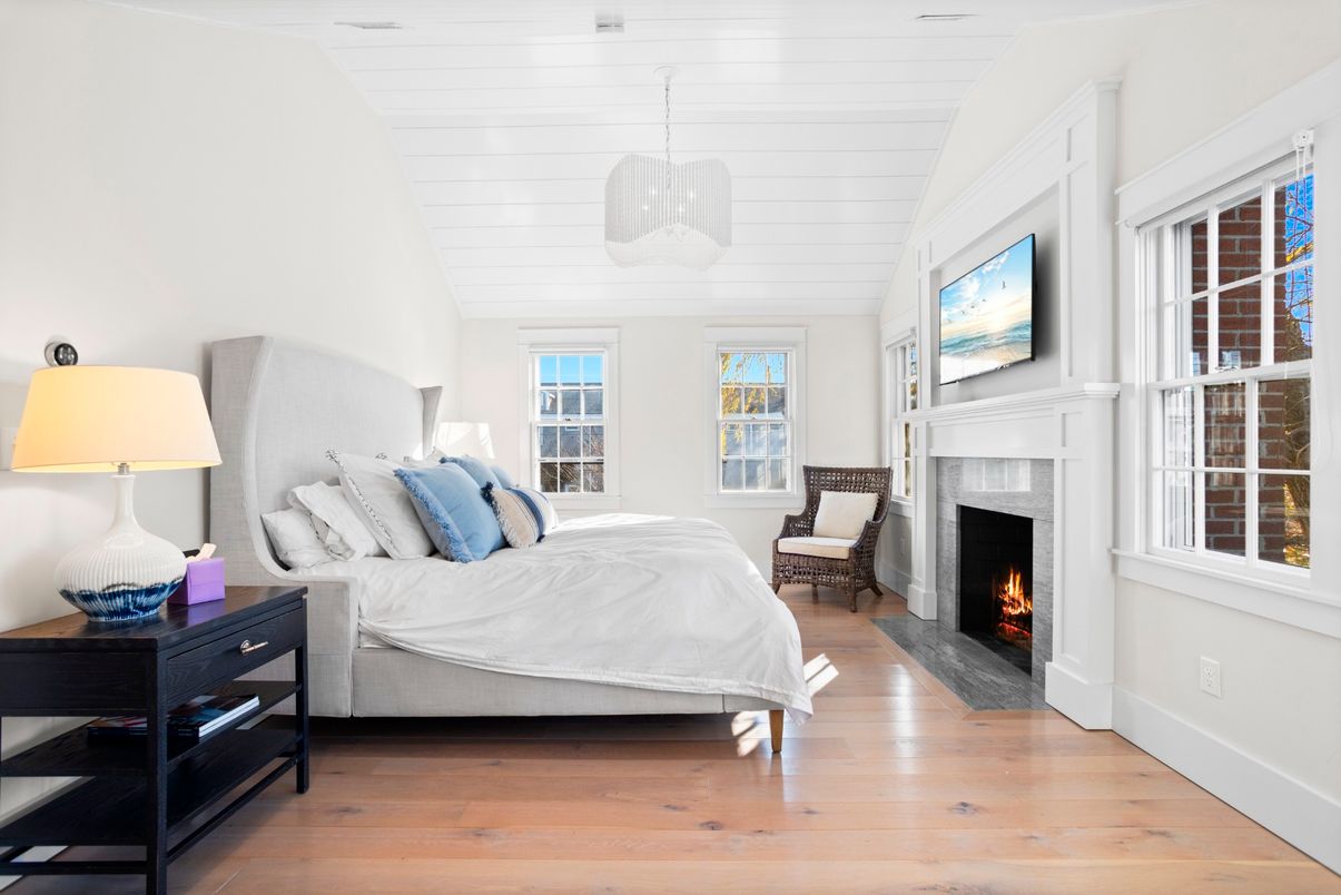 Bedroom, Fireplace, Interior, Pendant Lights, Wood Texture Flooring