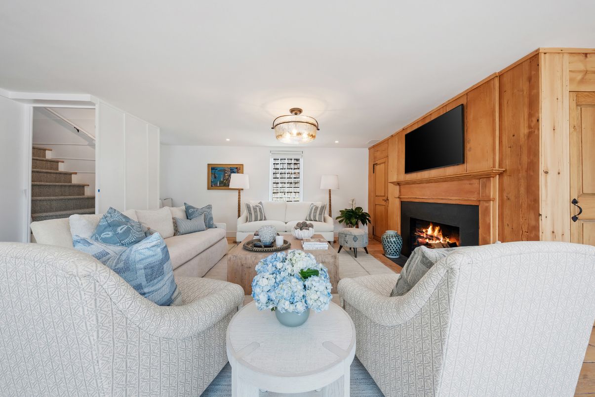 Fireplace, Interior, Living room, Recessed Lighting