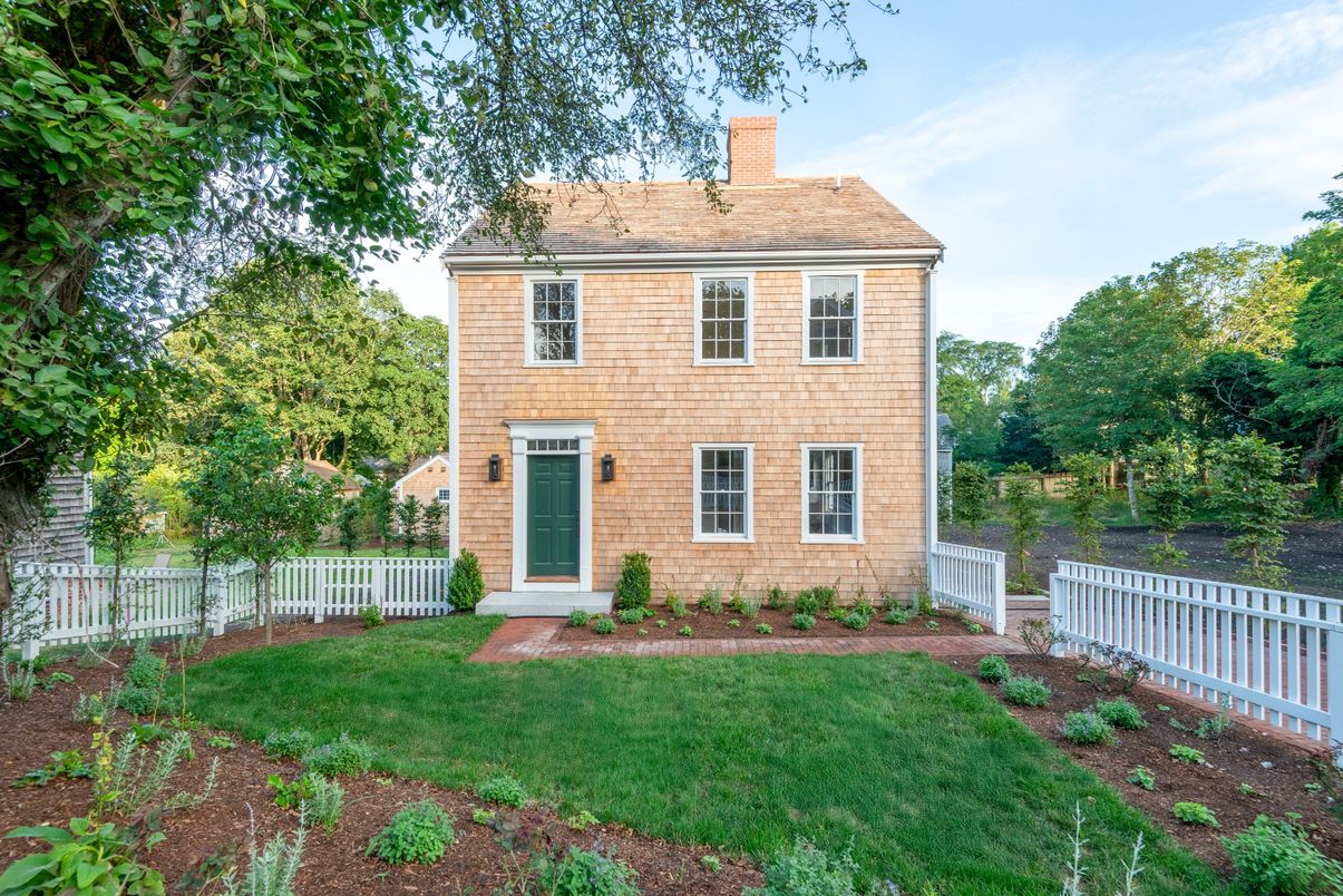 Backyard, Exterior, Facade, Georgian