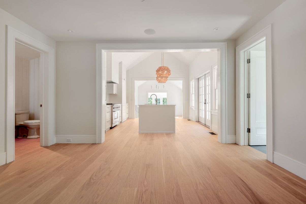 Interior, Pendant Lights, Recessed Lighting, Wood Texture Flooring
