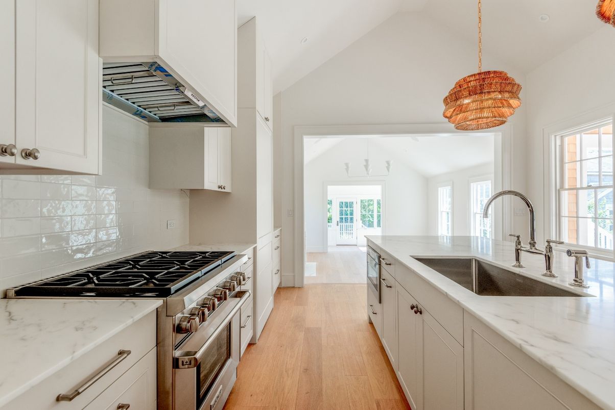 Interior, Kitchen, Pendant Lights, Wood Texture Flooring
