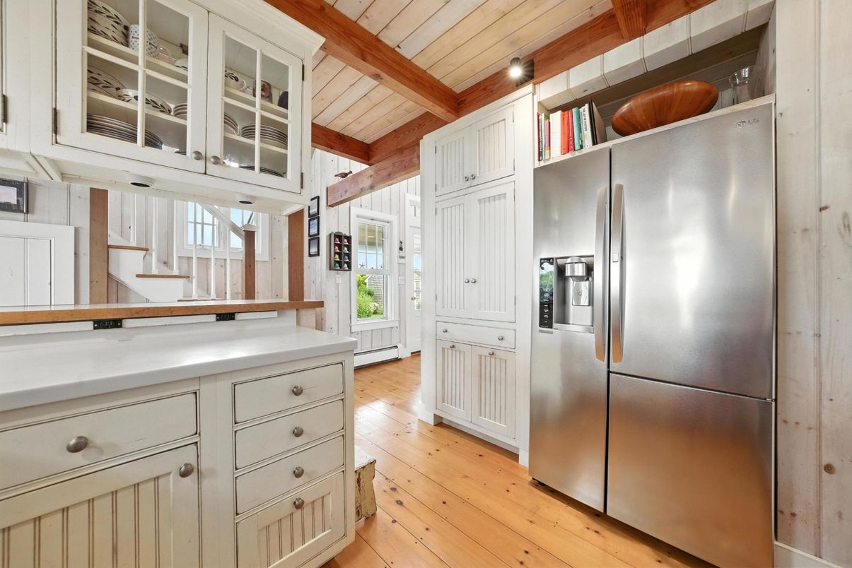 Interior, Kitchen, Stainless Steel Appliances, Wooden Beams, Wooden Ceilings, Wood Texture Flooring