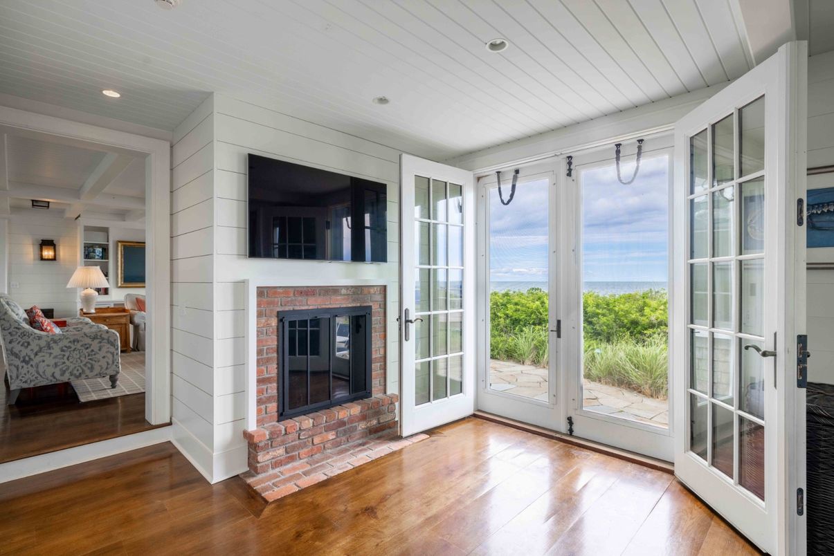 Fireplace, Interior, Recessed Lighting, Wood Texture Flooring