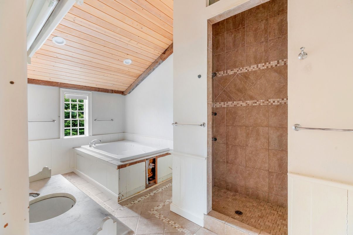Bathroom, Interior, Wooden Ceilings