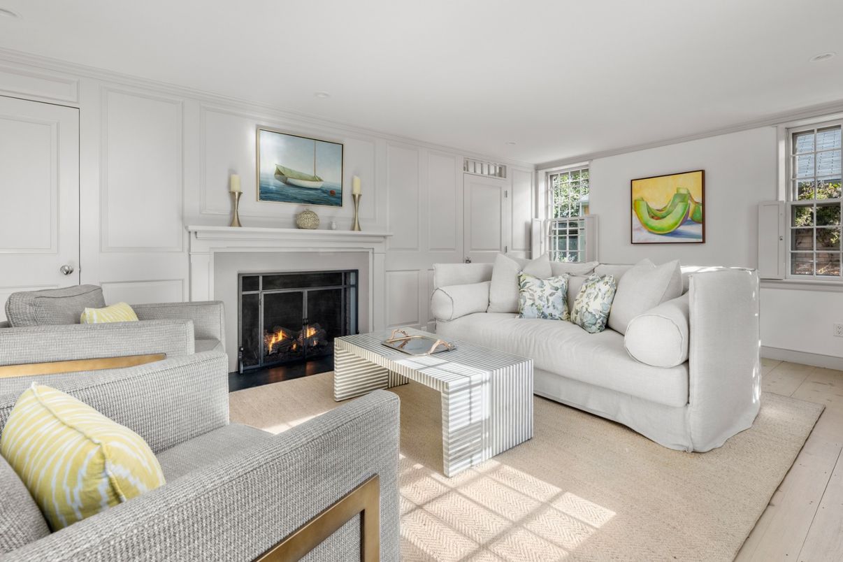 Fireplace, Interior, Living room, Recessed Lighting