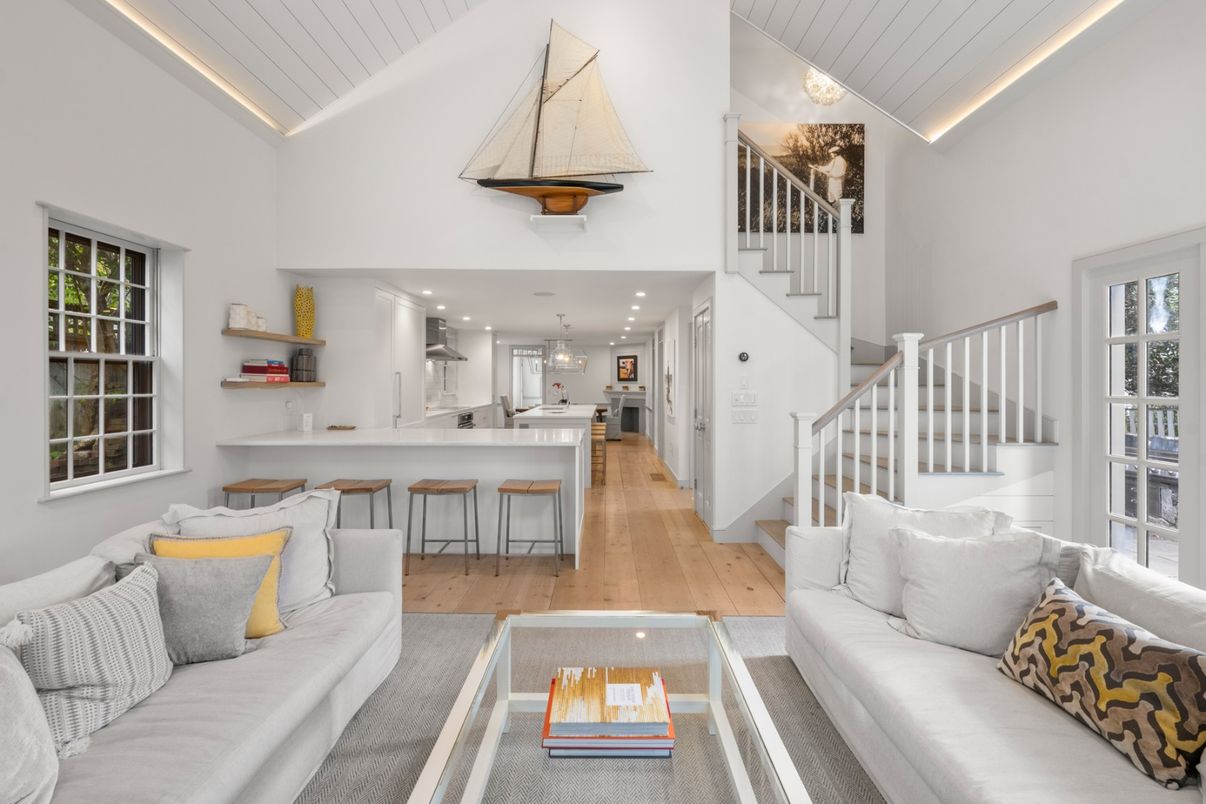 Interior, Kitchen, Living room, Pendant Lights, Recessed Lighting, Stainless Steel Appliances, Wood Texture Flooring