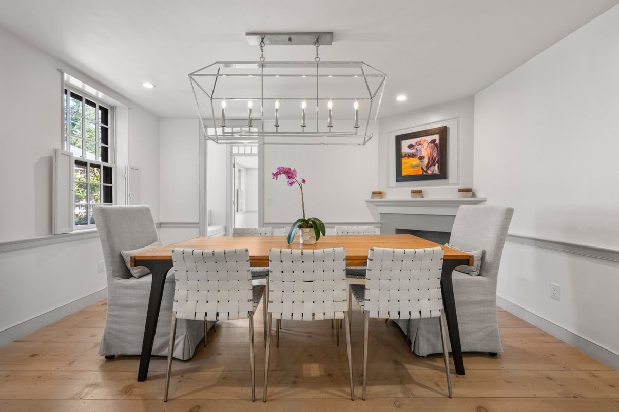 Dining room, Fireplace, Interior, Pendant Lights, Recessed Lighting, Wood Texture Flooring