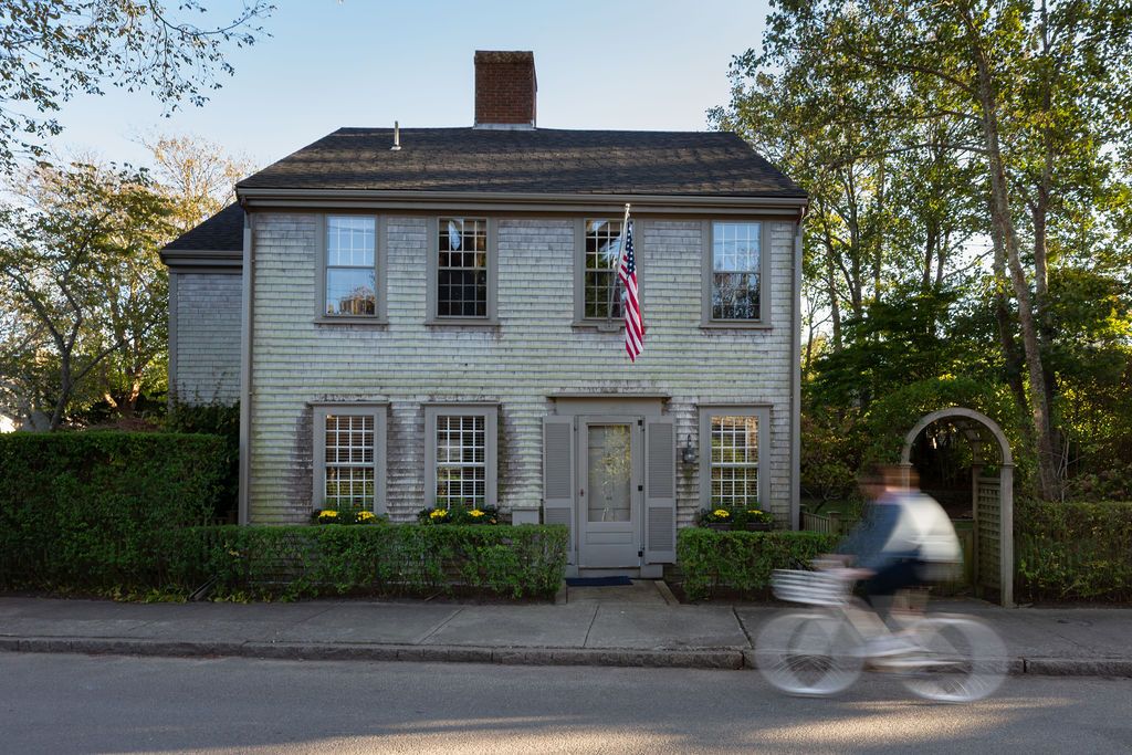 Exterior, Facade, Georgian