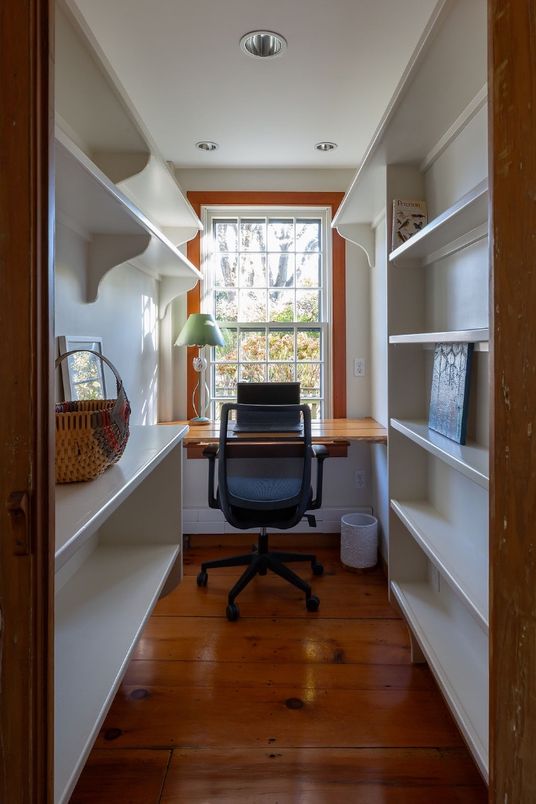 Home Office, Interior, Recessed Lighting, Wood Texture Flooring