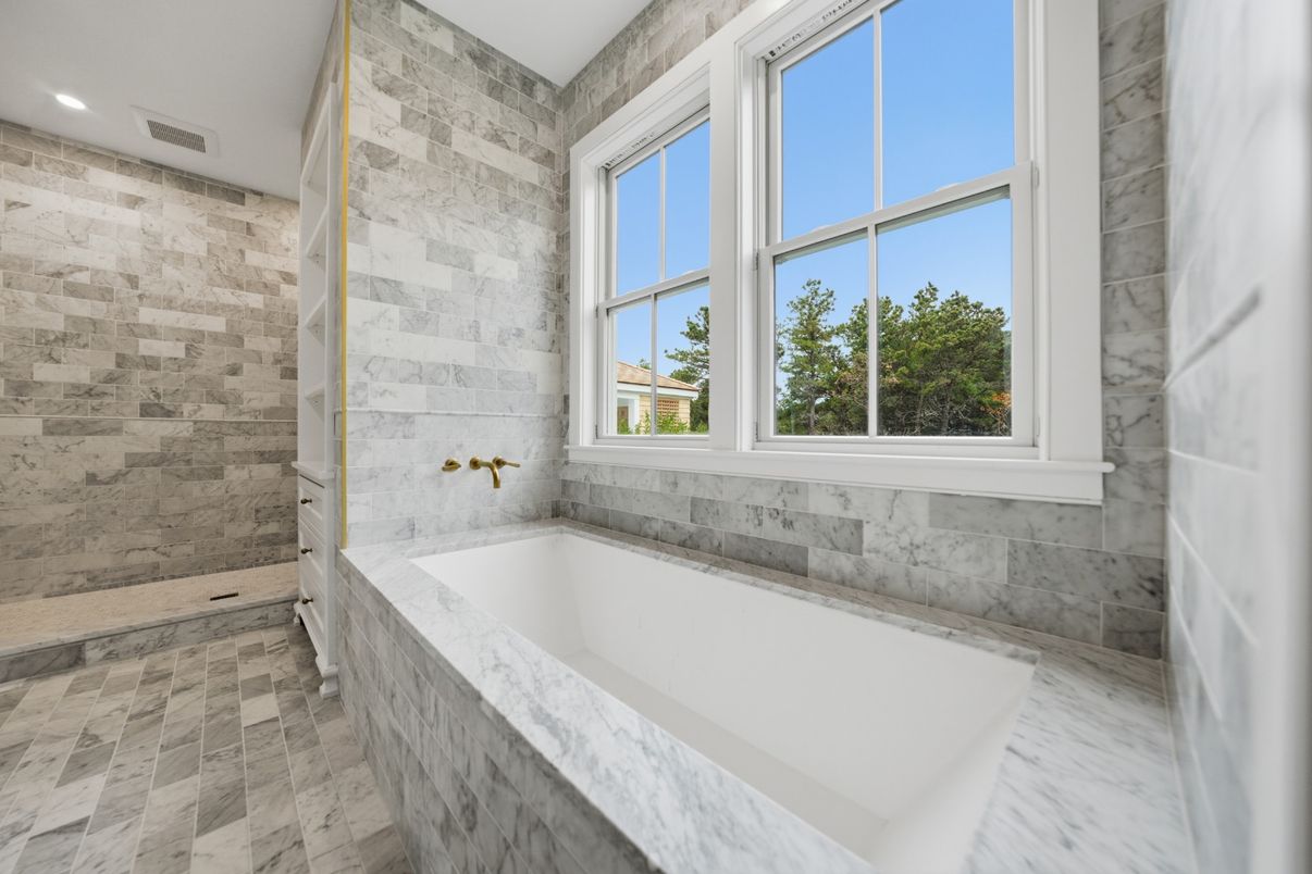 Bathroom, Interior, Marble, Recessed Lighting