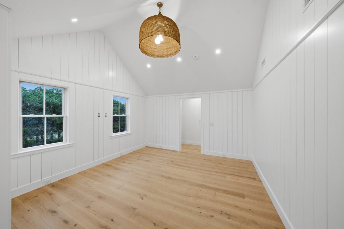 Empty room, Interior, Pendant Lights, Recessed Lighting, Wood Texture Flooring