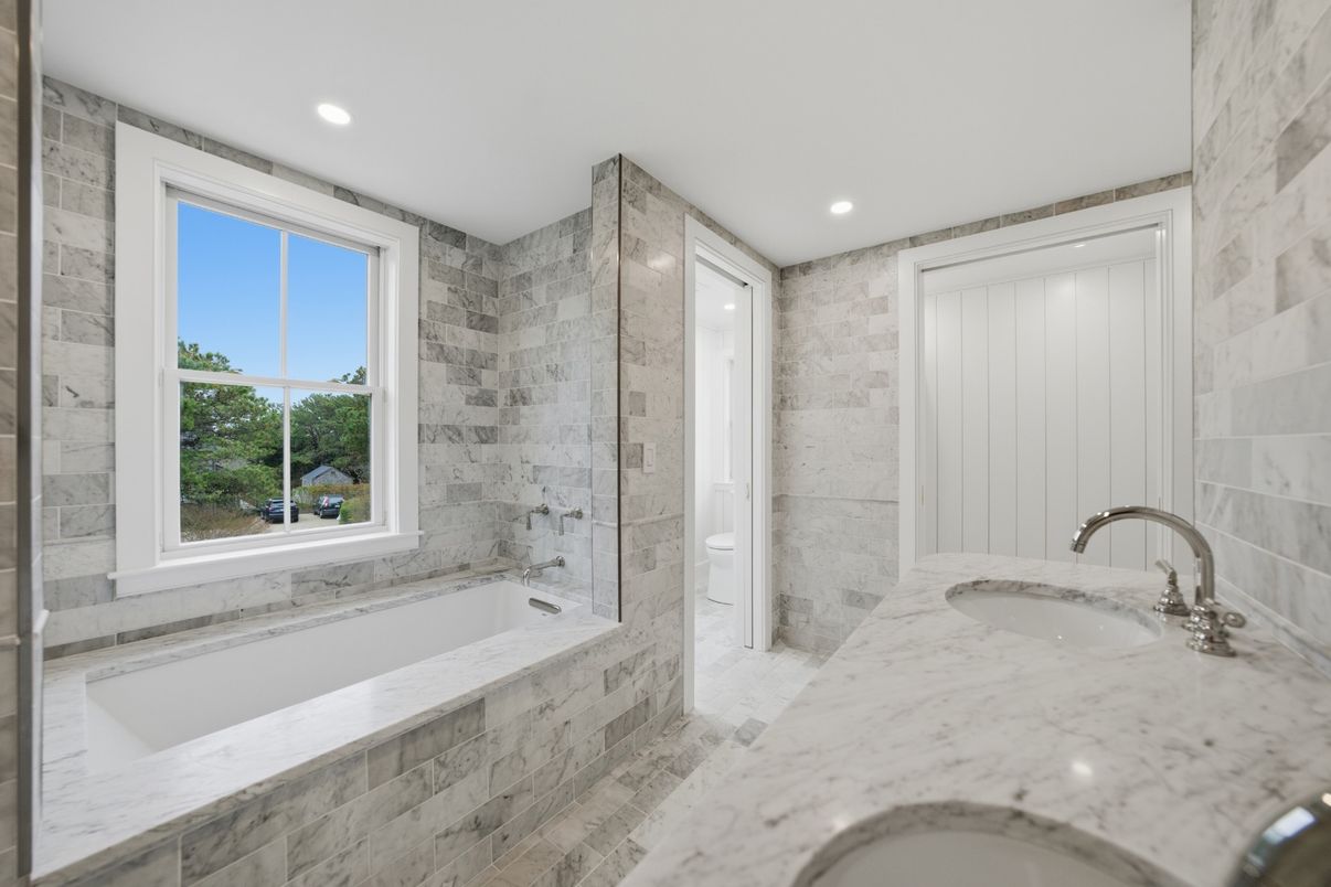 Bathroom, Interior, Recessed Lighting, Stone Walls