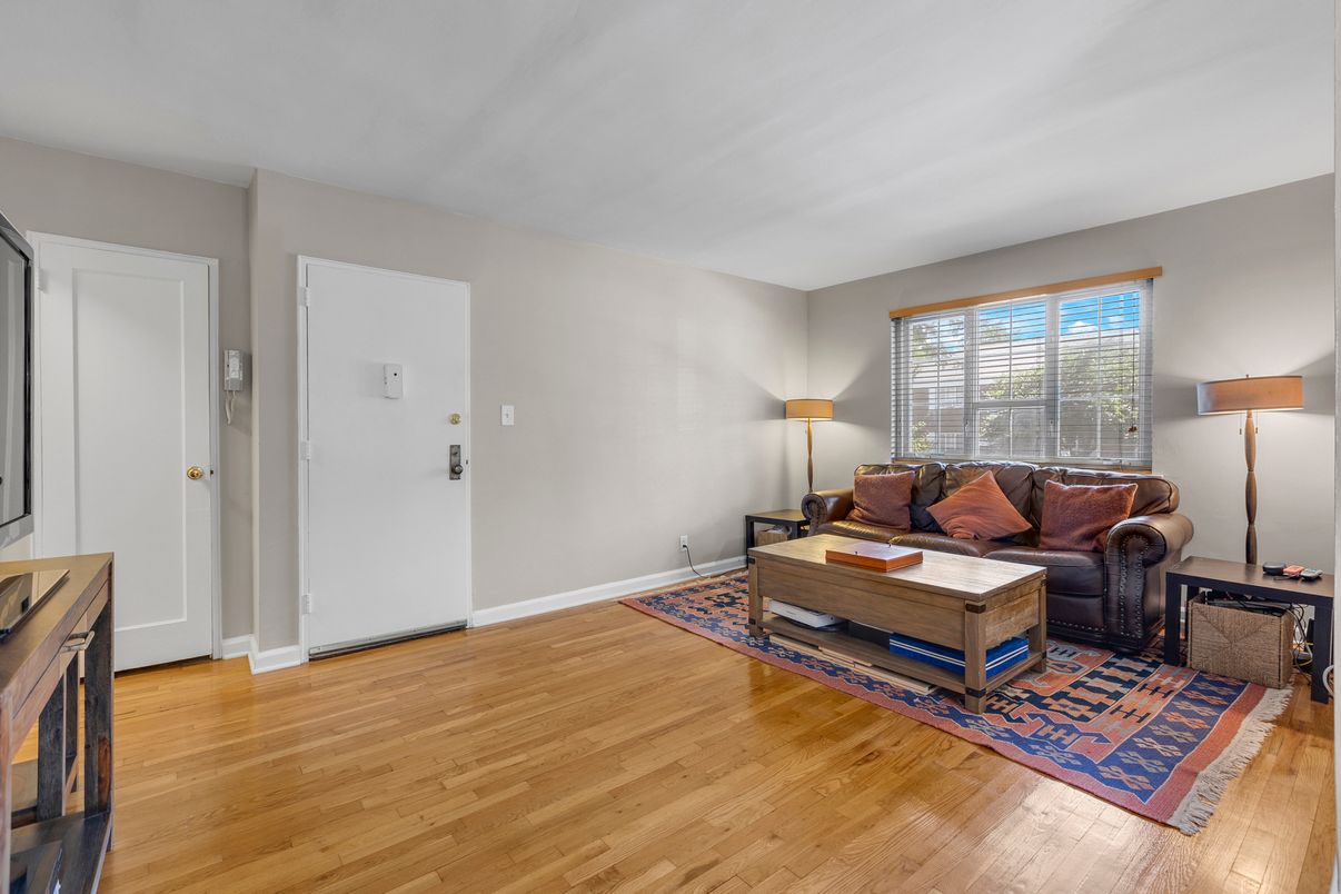 DE Listing image placeholder