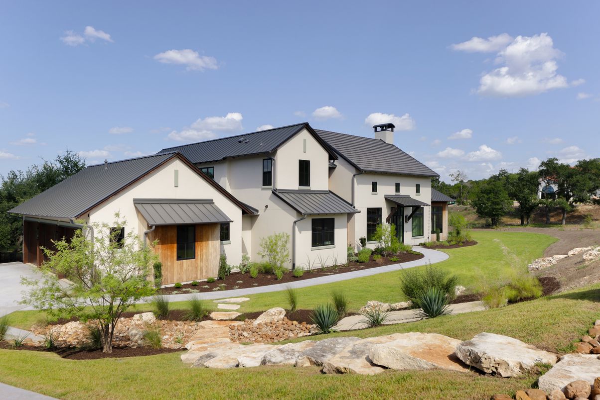 Backyard, Exterior, Facade, Farmhouse