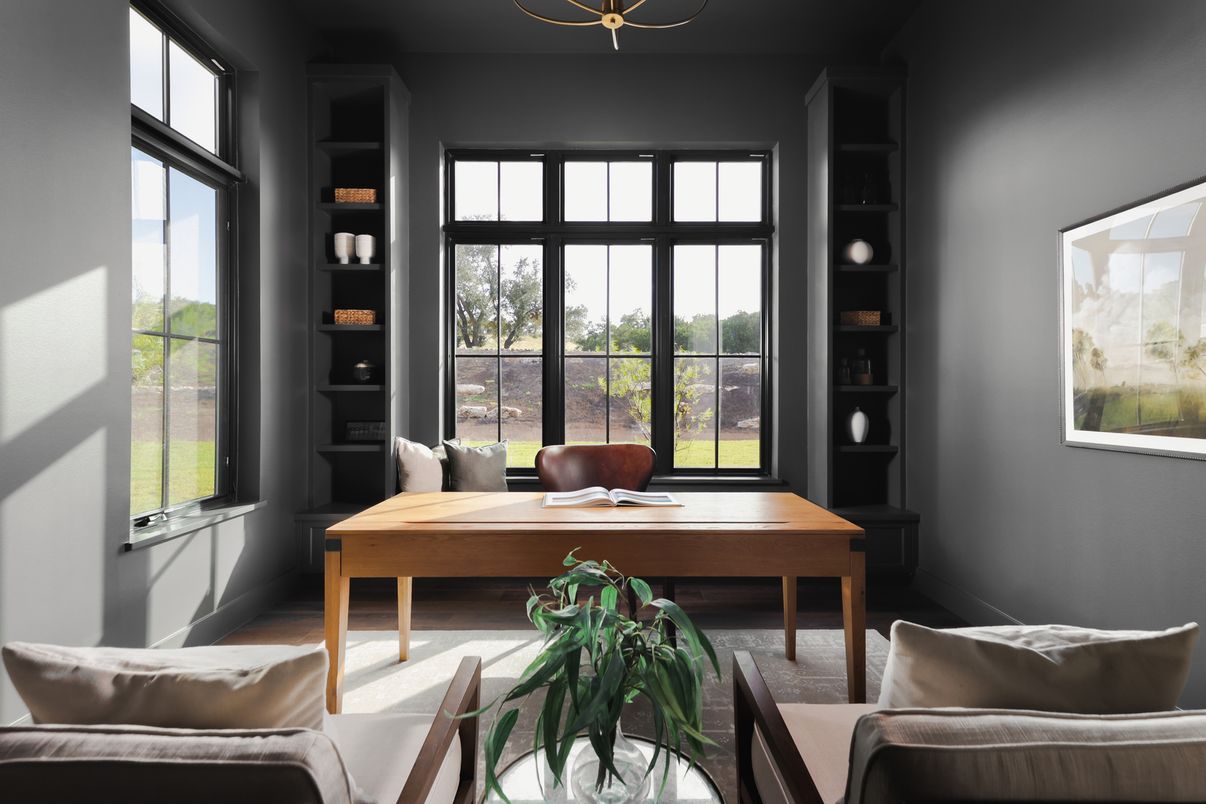 Home Office, Interior