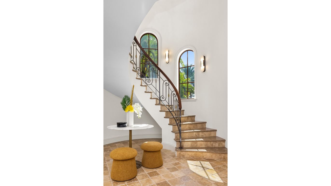 DE Listing image placeholder