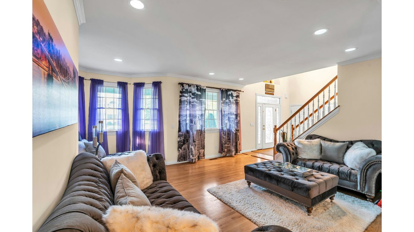 DE Listing image placeholder