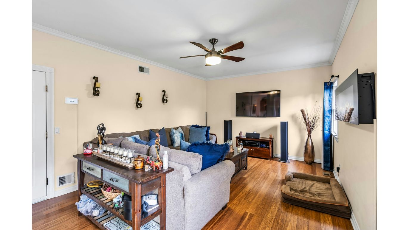 DE Listing image placeholder