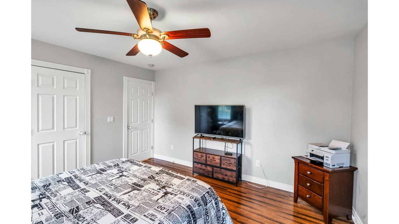 DE Listing image placeholder