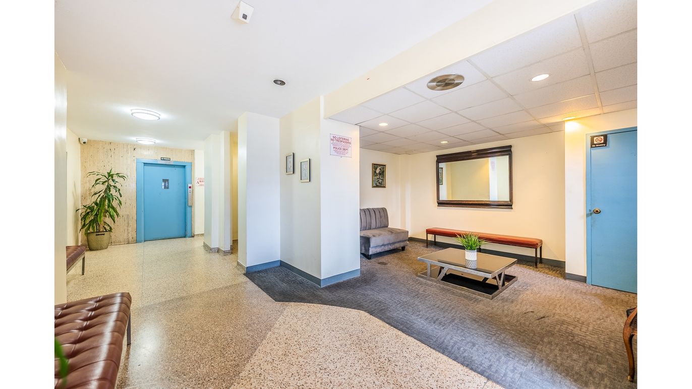 DE Listing image placeholder