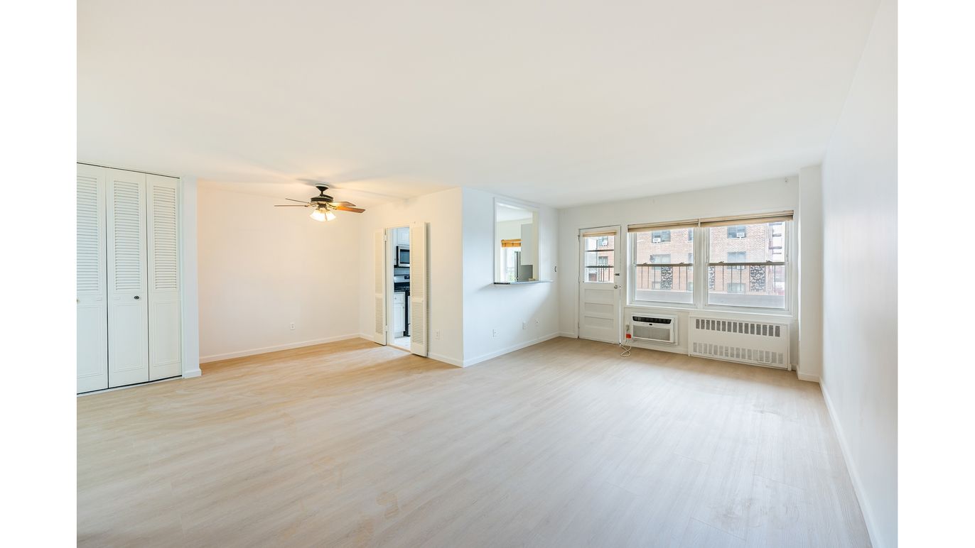 DE Listing image placeholder