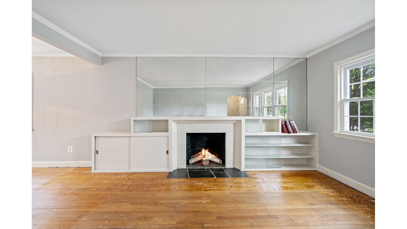 DE Listing image placeholder