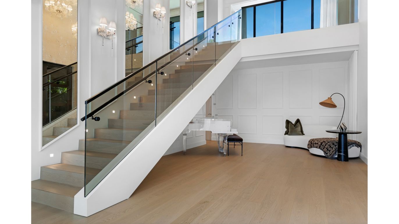 DE Listing image placeholder