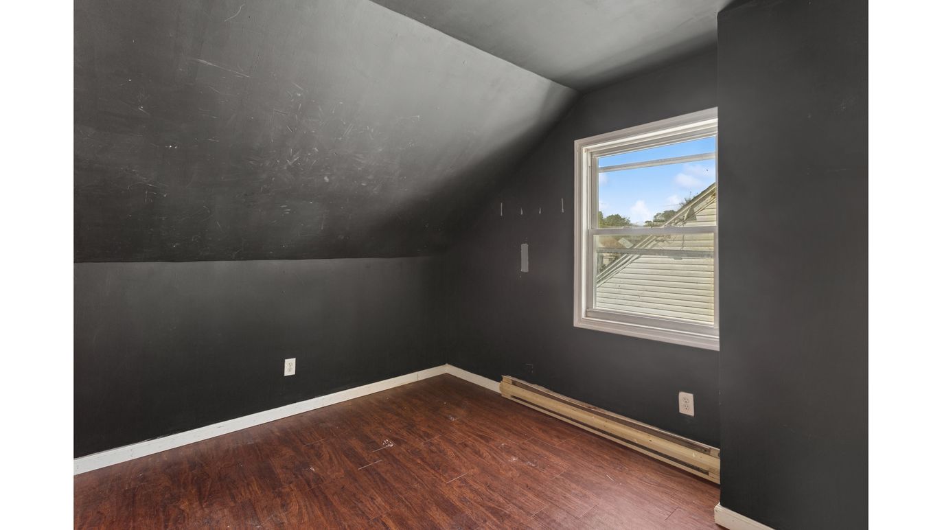 DE Listing image placeholder