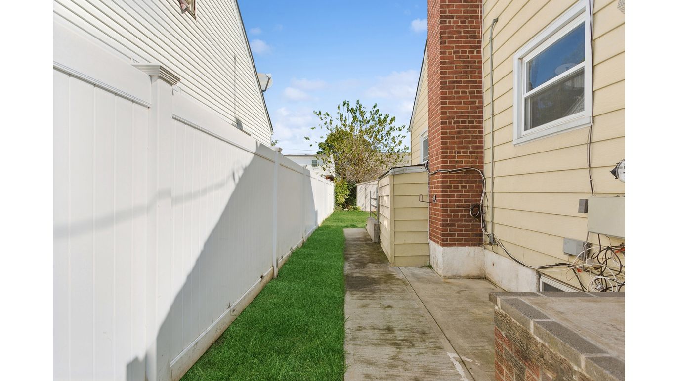 DE Listing image placeholder