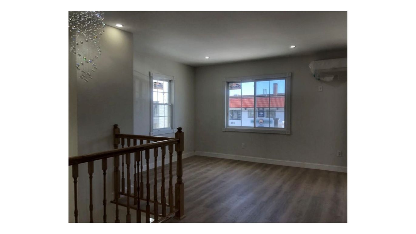 DE Listing image placeholder