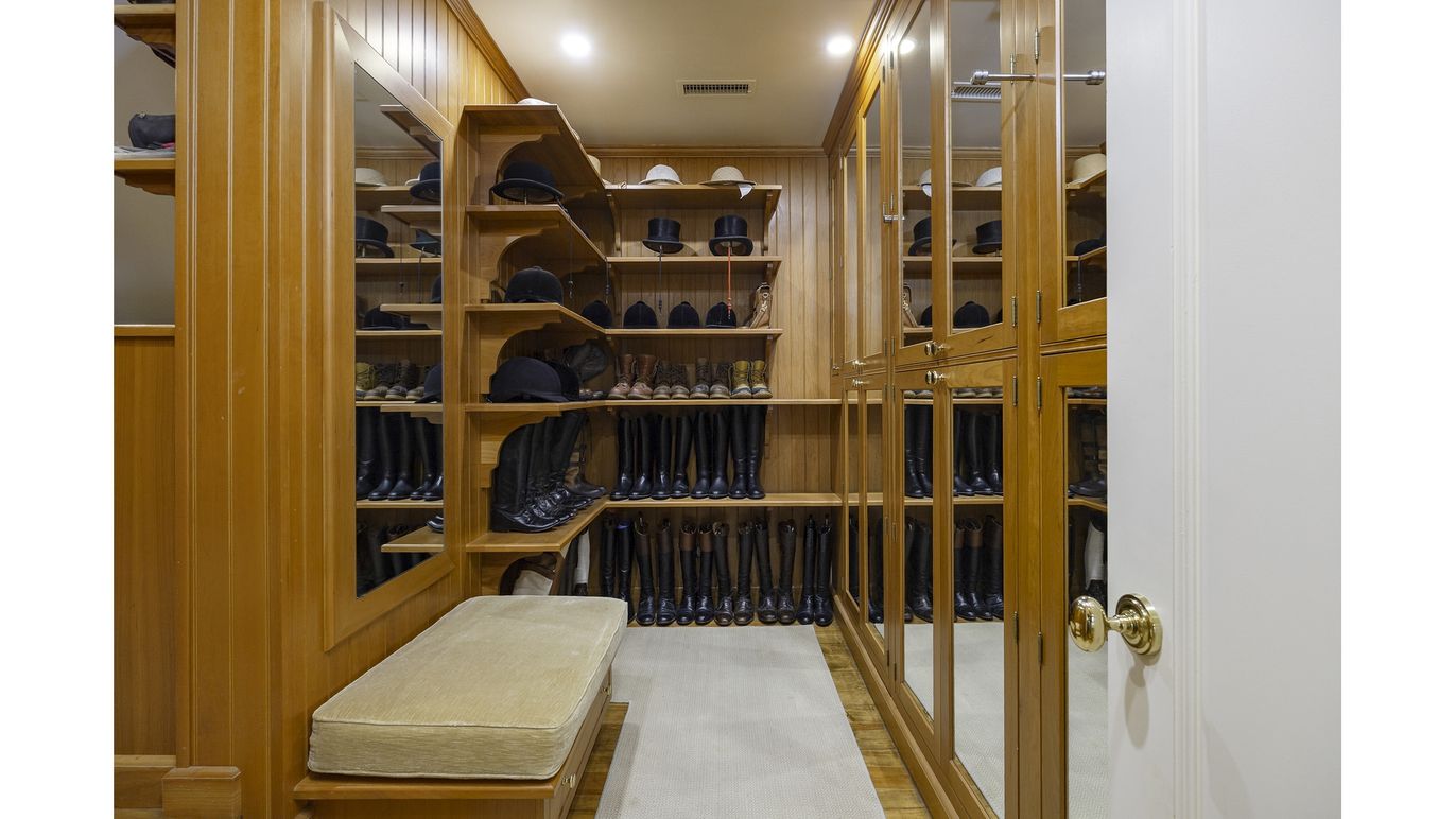 Interior, Recessed Lighting, Wine Storage