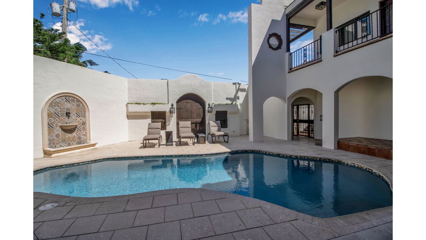 DE Listing image placeholder