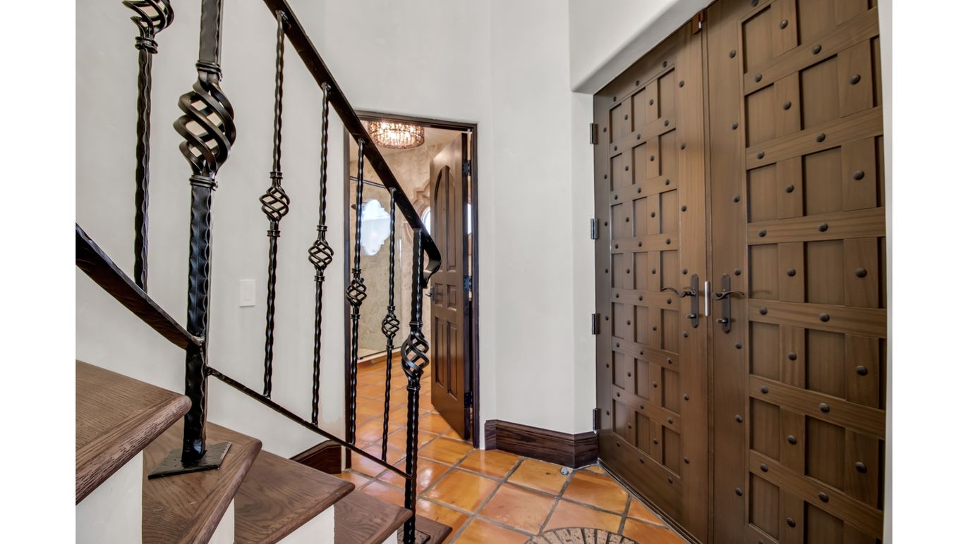 DE Listing image placeholder