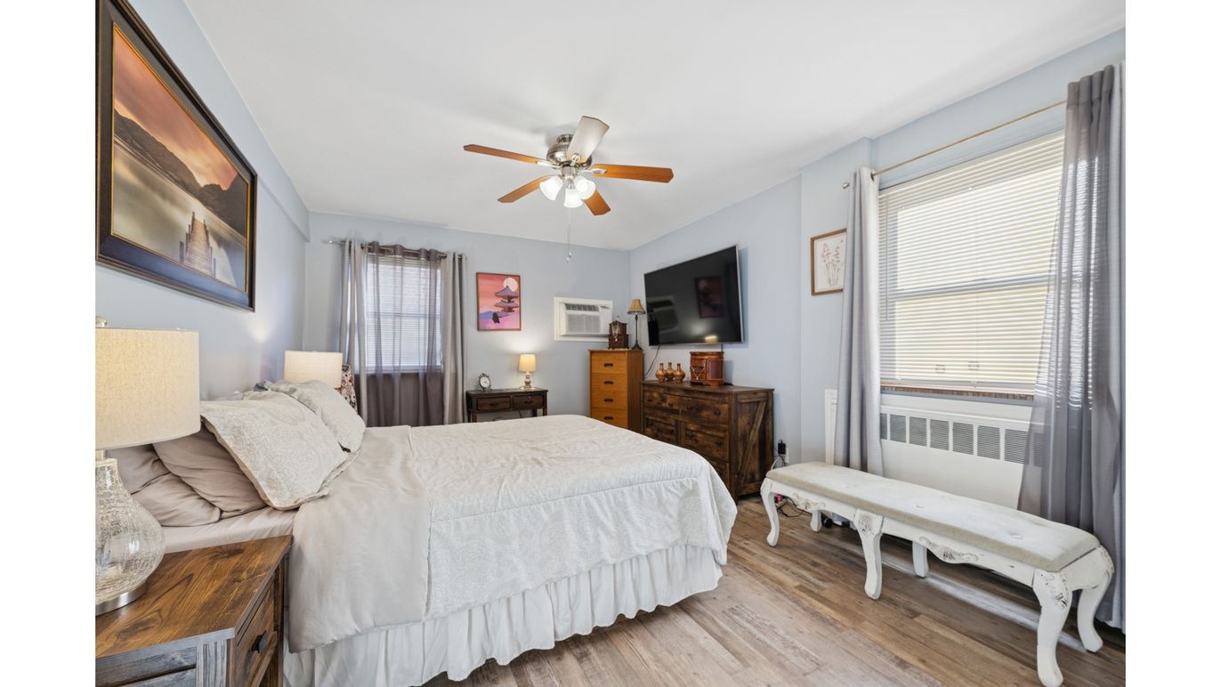 DE Listing image placeholder