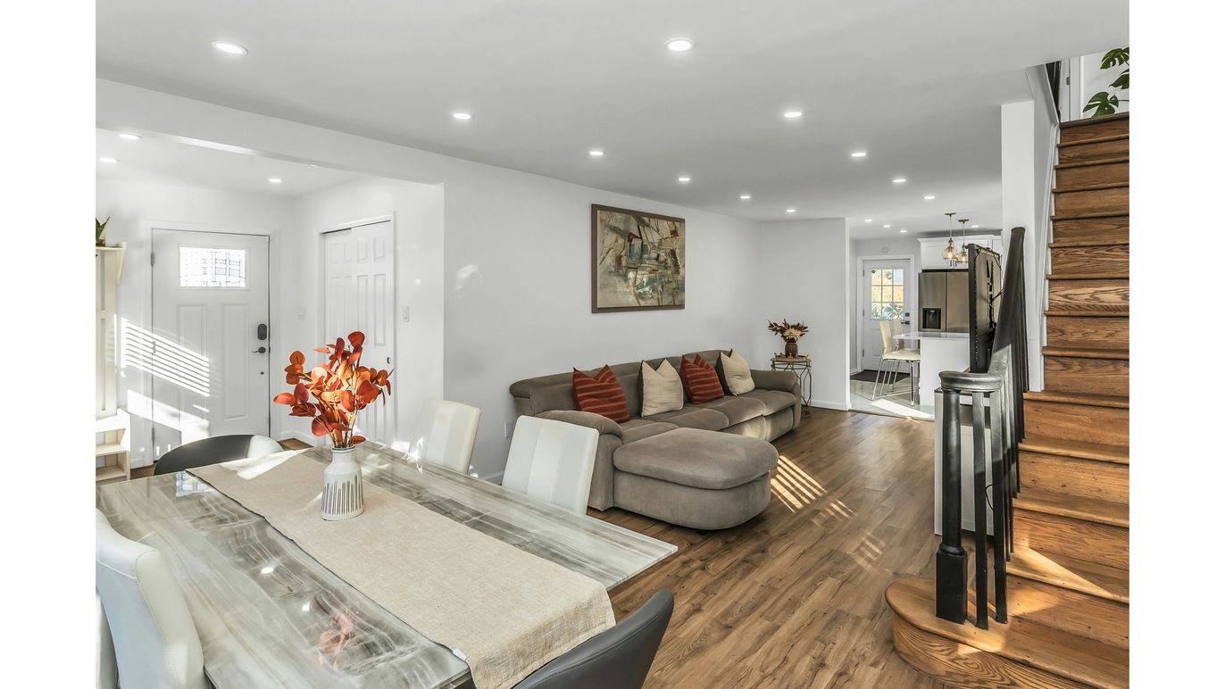 DE Listing image placeholder