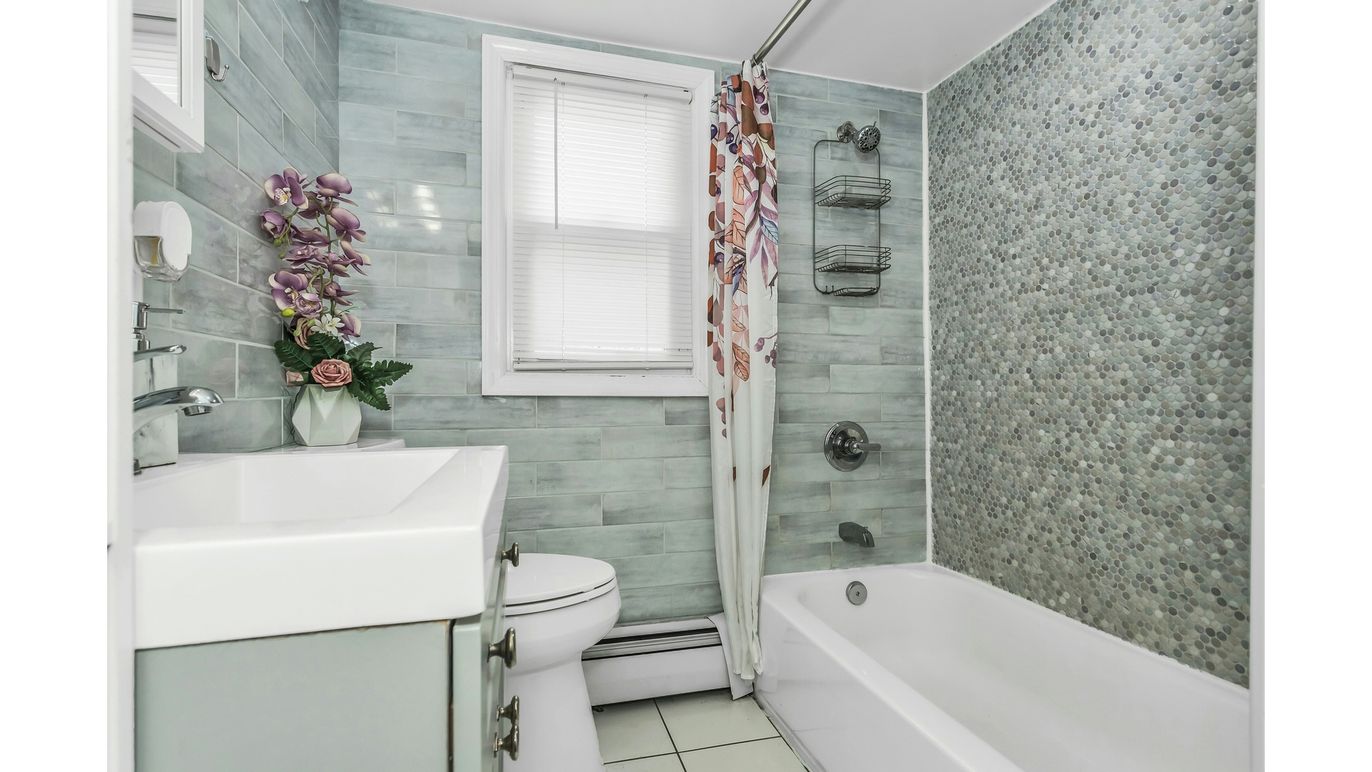 DE Listing image placeholder