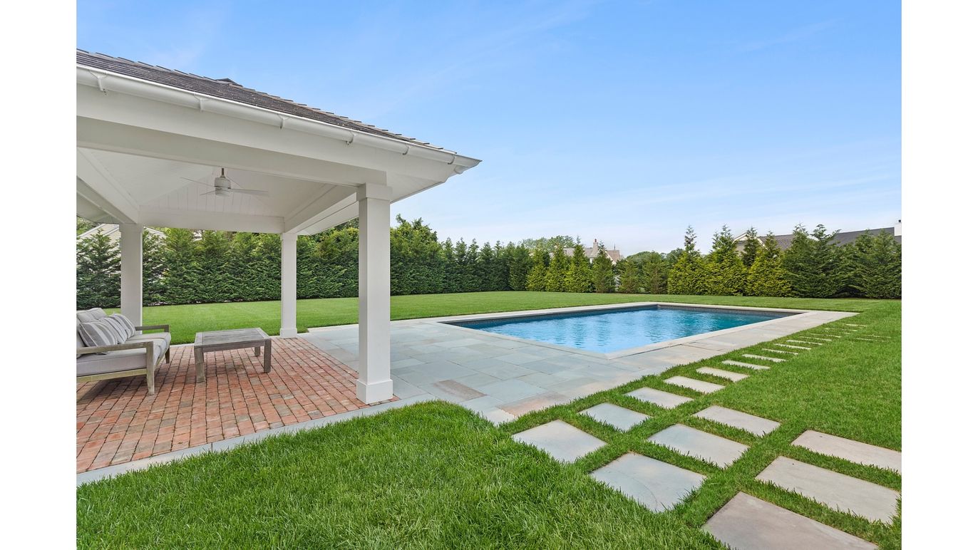 Backyard, Exterior, Pool