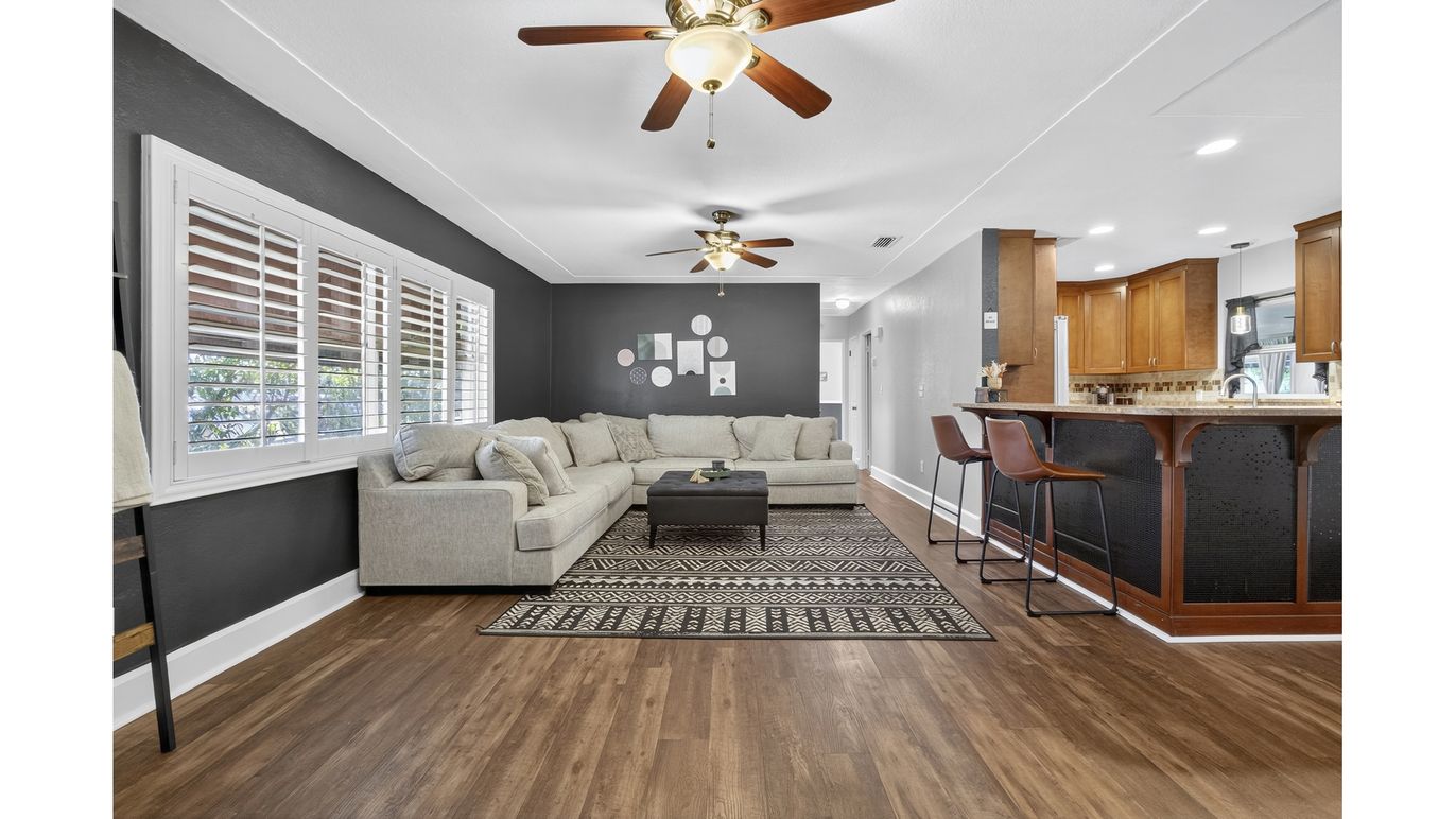 Interior, Kitchen, Living room, Recessed Lighting, Wood Texture Flooring