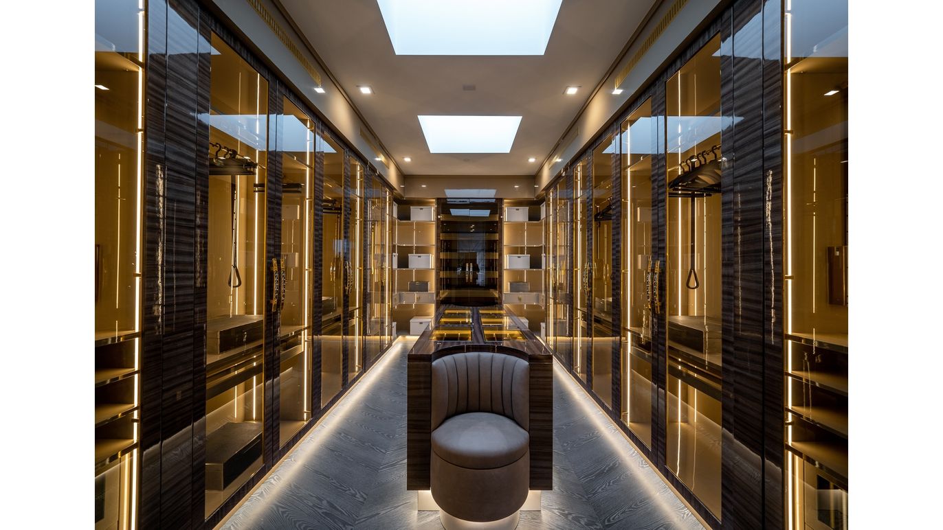 Interior, Recessed Lighting, Walk-in Closets