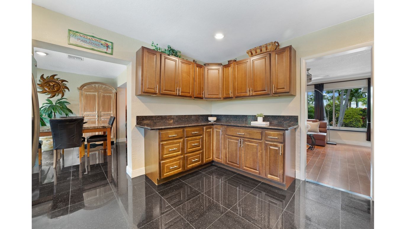 Dining room, Interior, Kitchen, Recessed Lighting