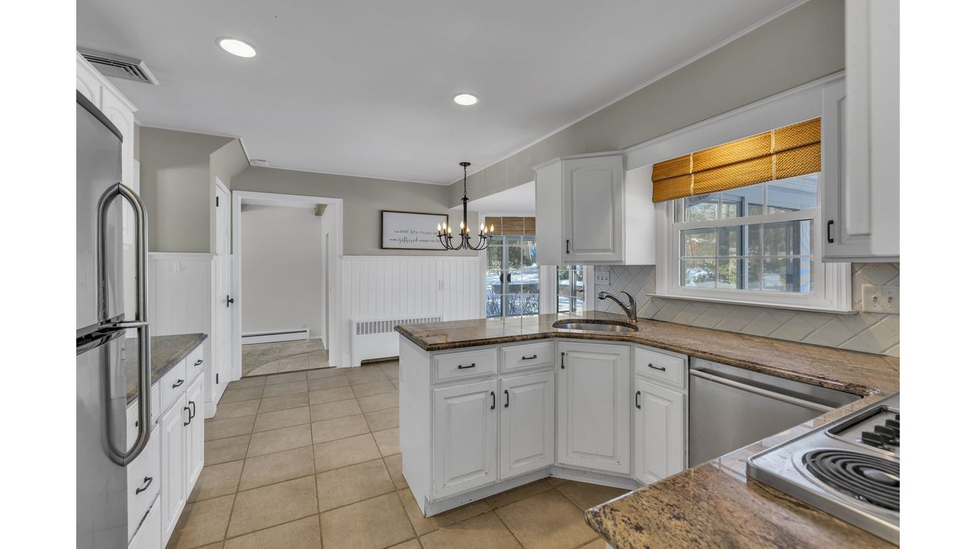 Chandelier, Interior, Kitchen, Recessed Lighting