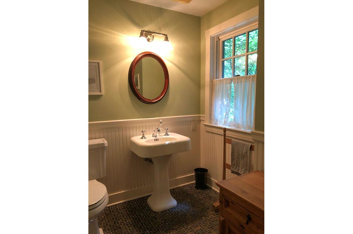 DE Listing image placeholder