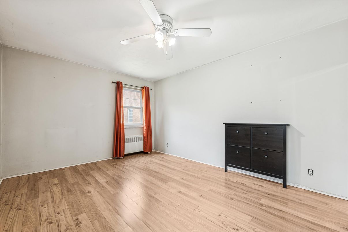 DE Listing image placeholder