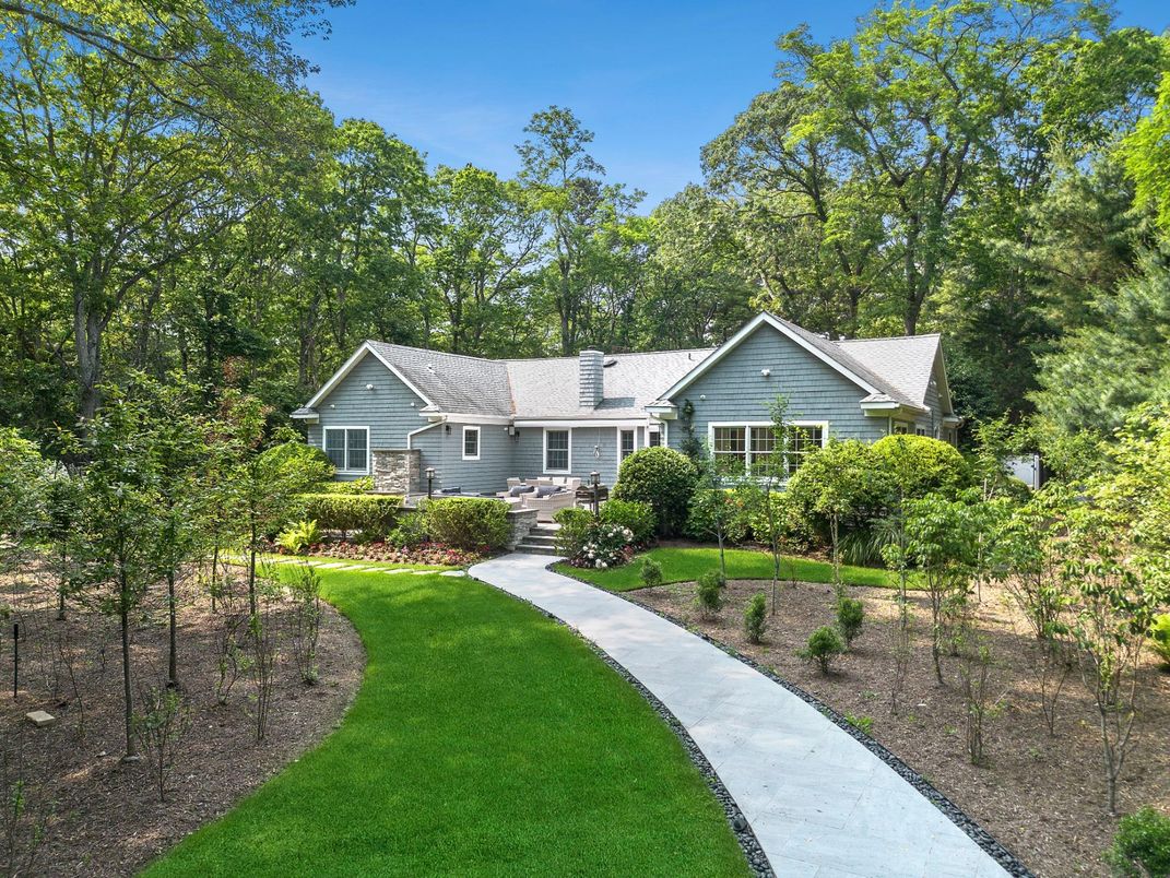 Backyard, Exterior, Facade, Ranch