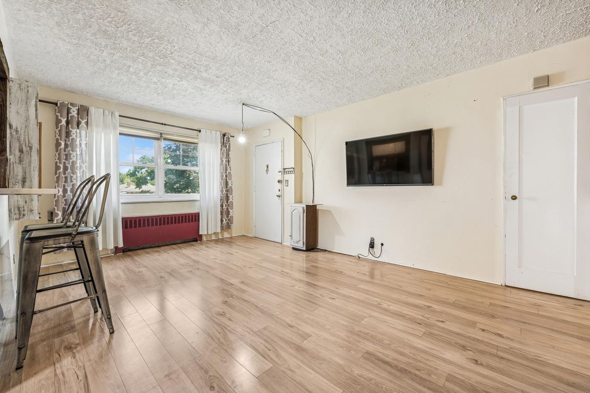 DE Listing image placeholder