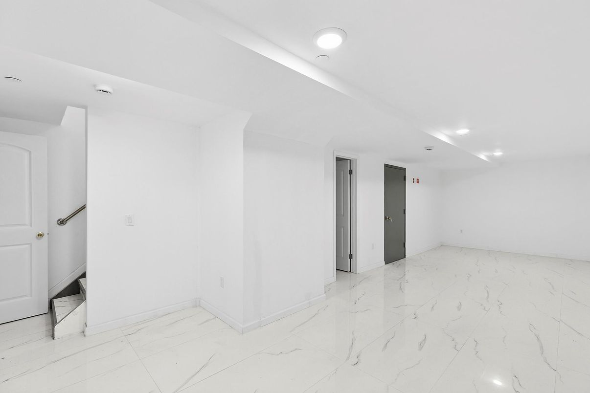 Empty room, Interior, Marble