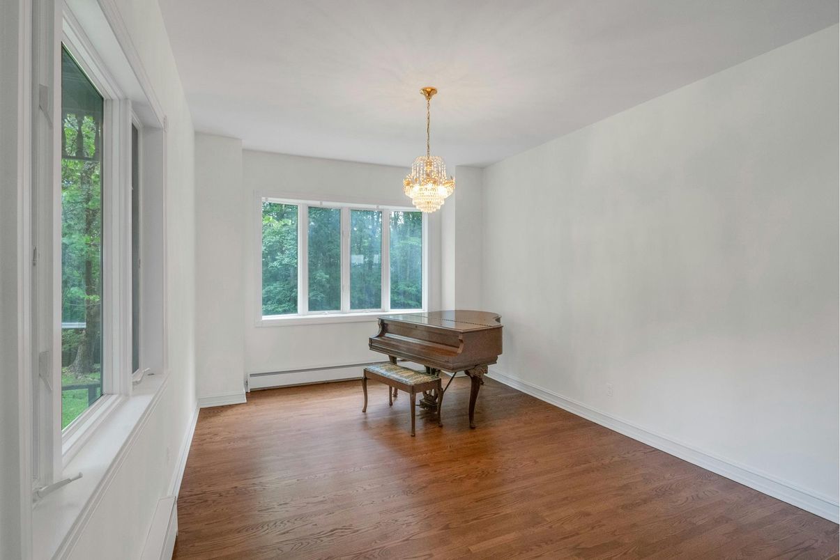 Chandelier, Interior, Piano, Wood Texture Flooring
