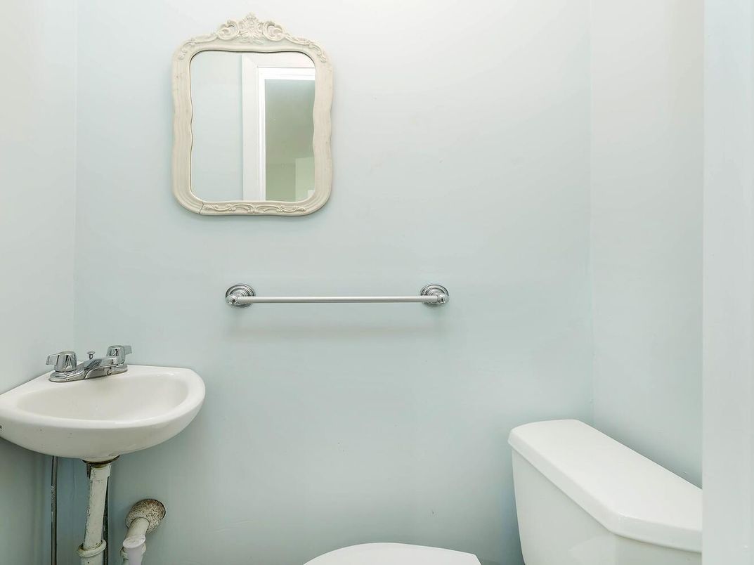 DE Listing image placeholder