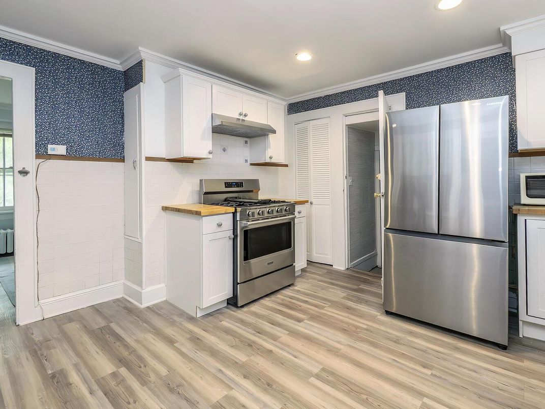 DE Listing image placeholder